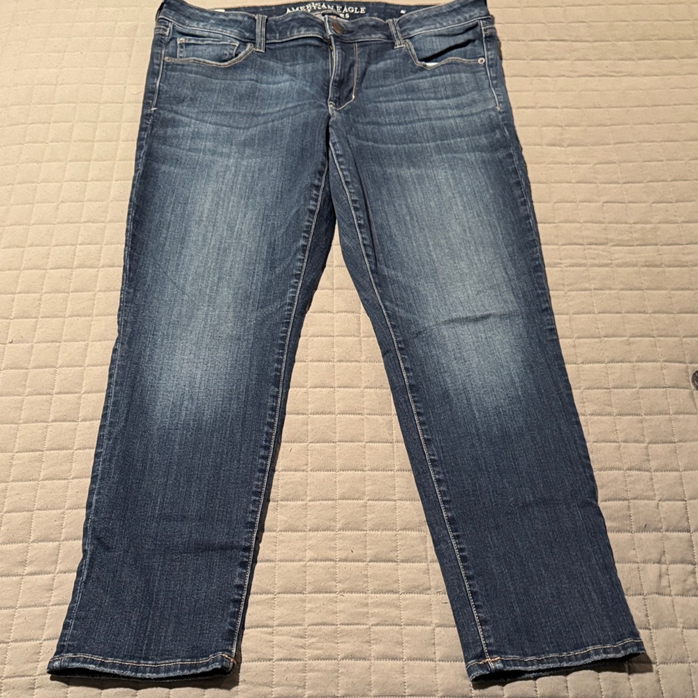 American Eagle Super Stretch Skinny Jeans Medium Wash 14 Short